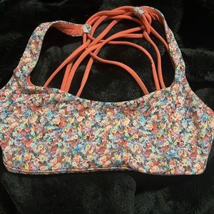 Lululemon bra